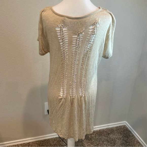 iJeans by Buffalo Off White/Tan Cut Out Design Top - Picture 2 of 8